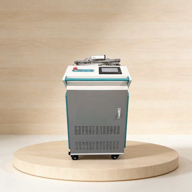آلة تنظيف بالليزر النبضي 3 في  - مراجعة Industrial Laser Welder وسعره