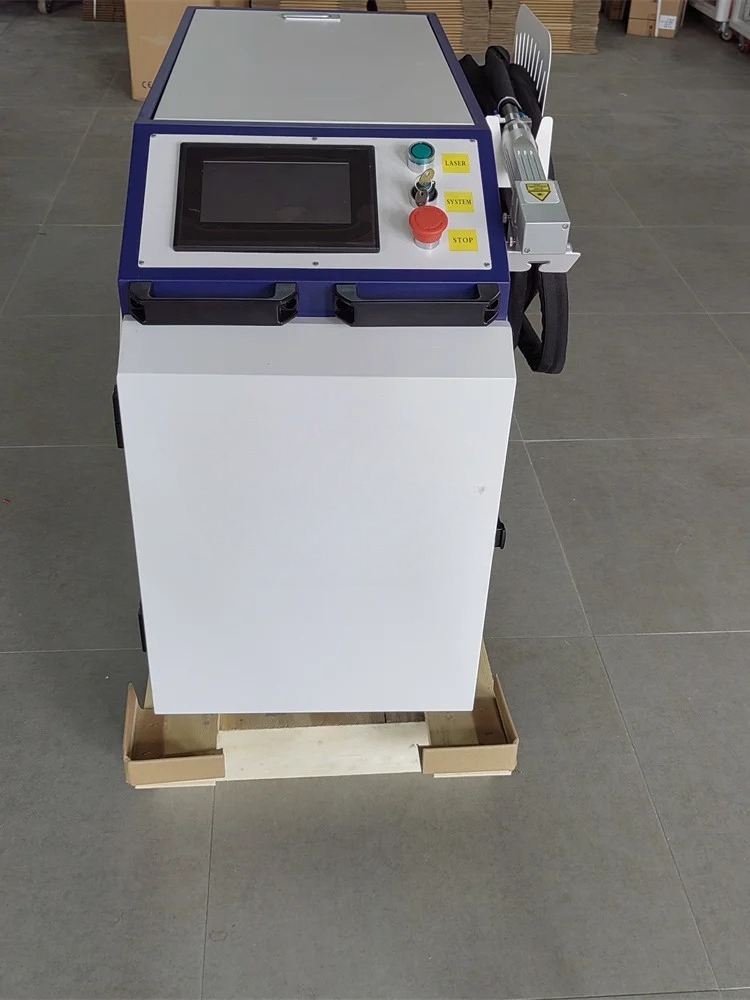 آلة تنظيف بالليزر جديدة بقوة 2 - مراجعة Industrial Laser Cleaner وسعره